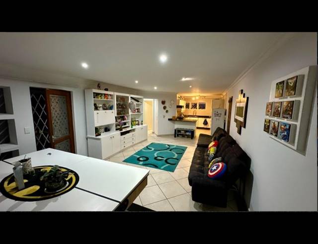 2 BEDROOM TOWNHOUSE FOR SALE IN BASSONIA